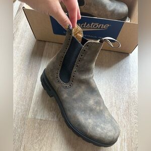 #1351 WOMEN'S ORIGINALS HIGH TOP BOOTS - RUSTIC BROWN - Blundstone